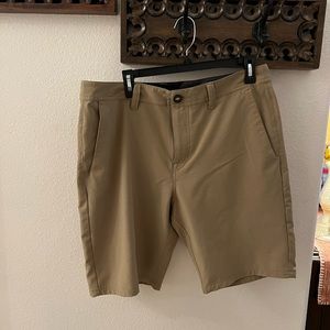 Volcom Mens surf & turf ! Size 34